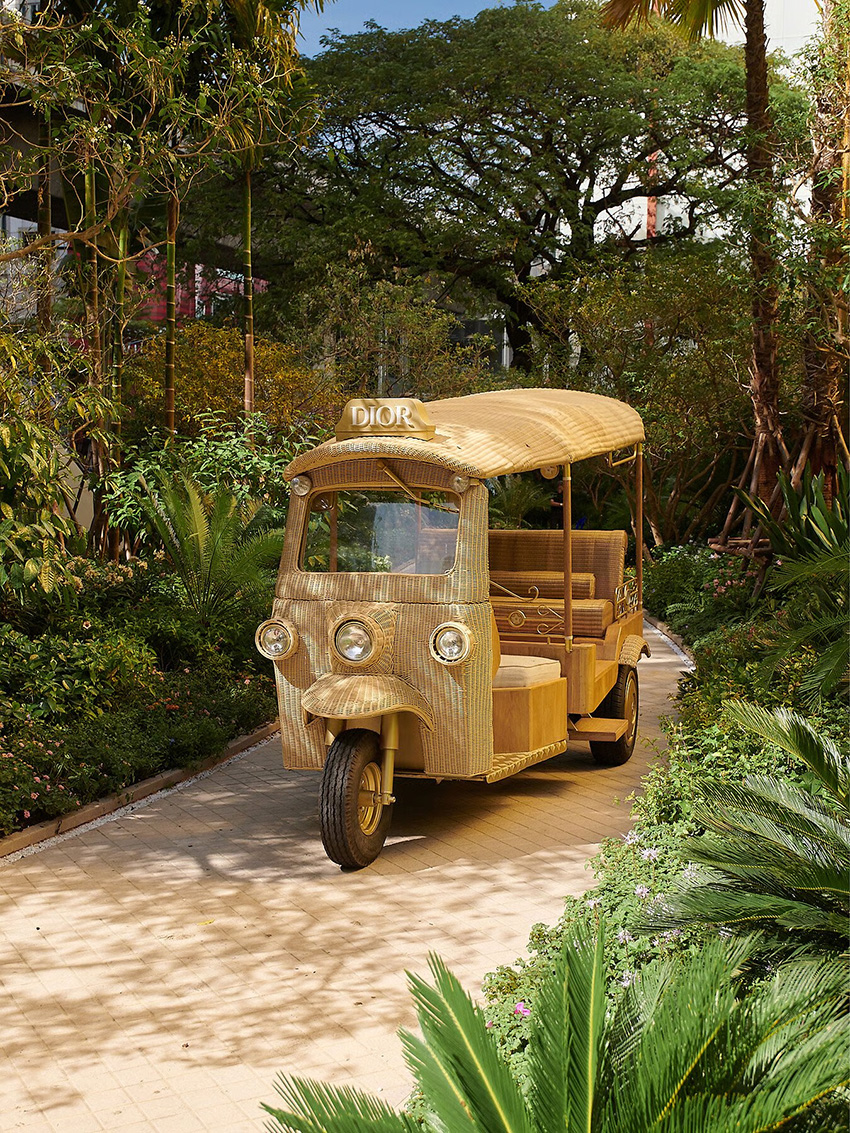 คอนเซปต์สโตร์ Dior Gold House เพลินจิต กรุงเทพฯ