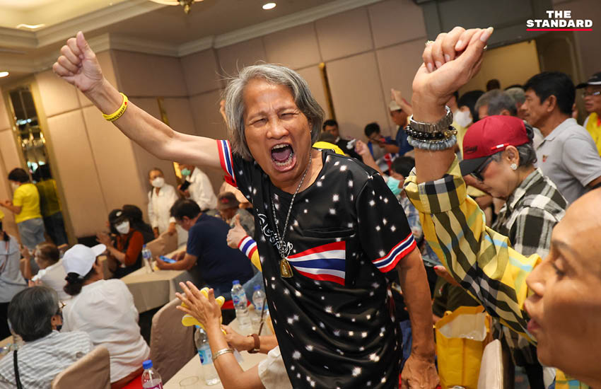 รวมพลังแผ่นดินเรียกร้องนายกฯลาออกจากตำแหน่ง
