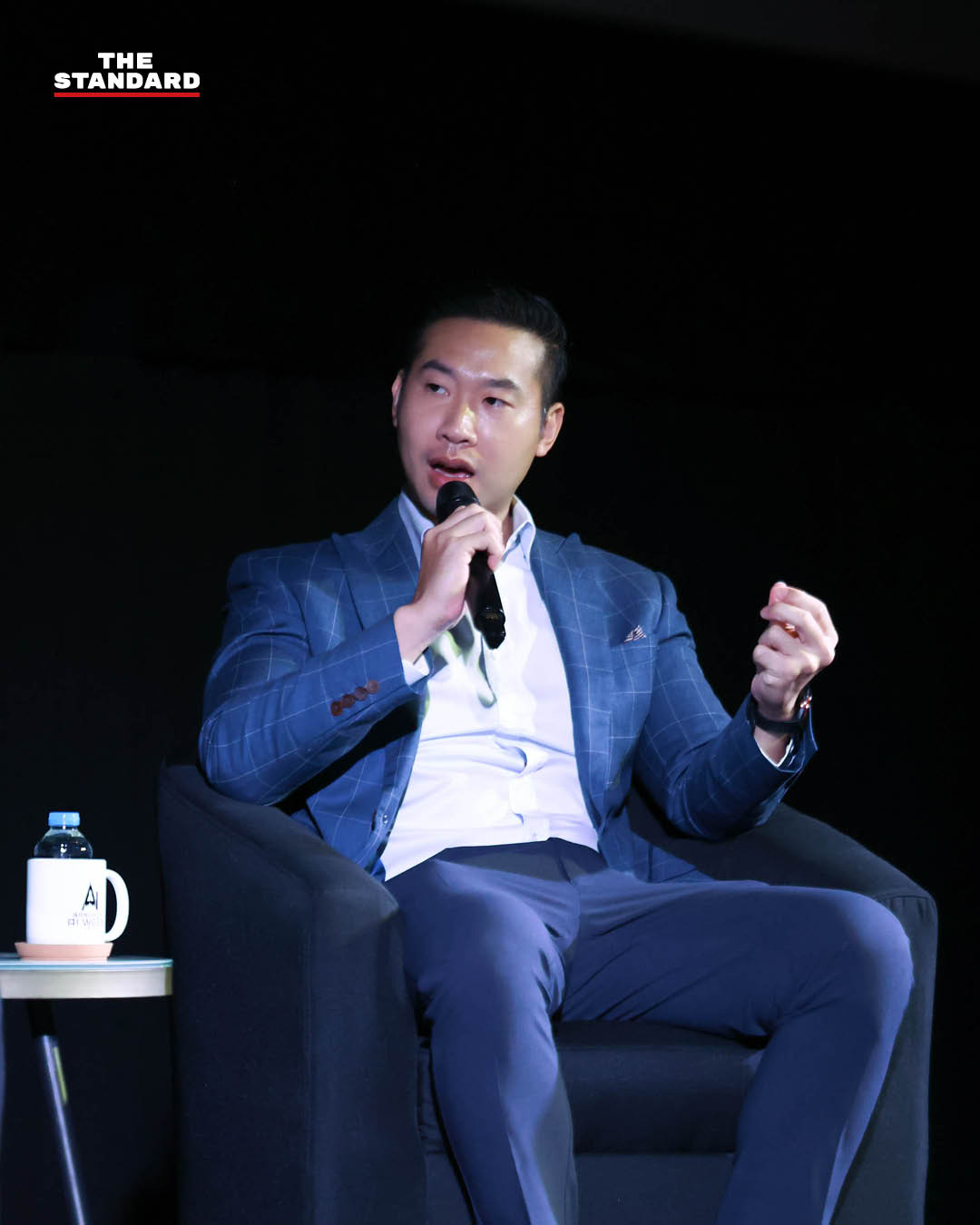 ภาพบรรยากาศงาน Bangkok AI Week 2025 แสดงการเสวนาเรื่องยุทธศาสตร์ AI ประเทศไทย