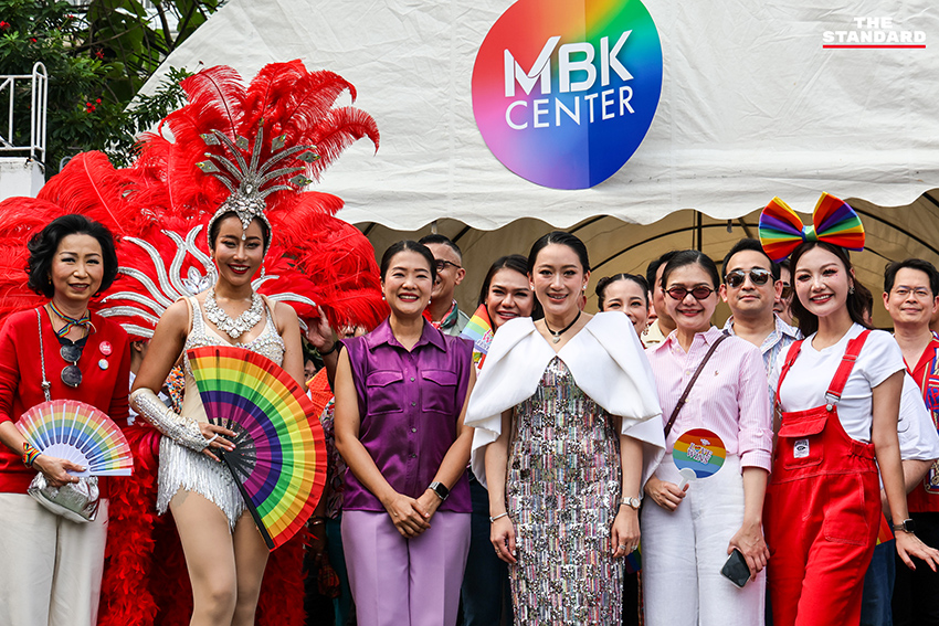 ขบวนพาเหรดสีรุ้งกลางกรุงเทพฯ ในงาน Bangkok Pride 2025