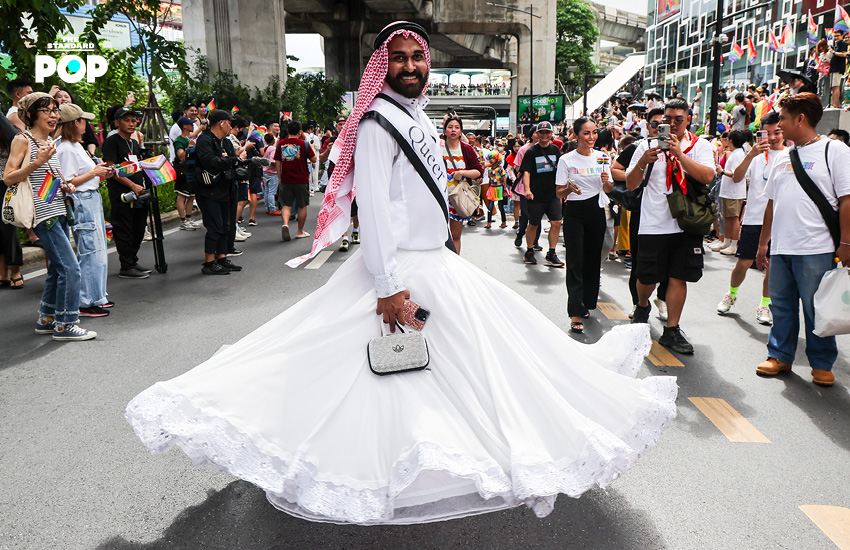 ขบวนพาเหรด LGBTQIA+ เดินผ่านสยามเซ็นเตอร์ในงาน Bangkok Pride 2025