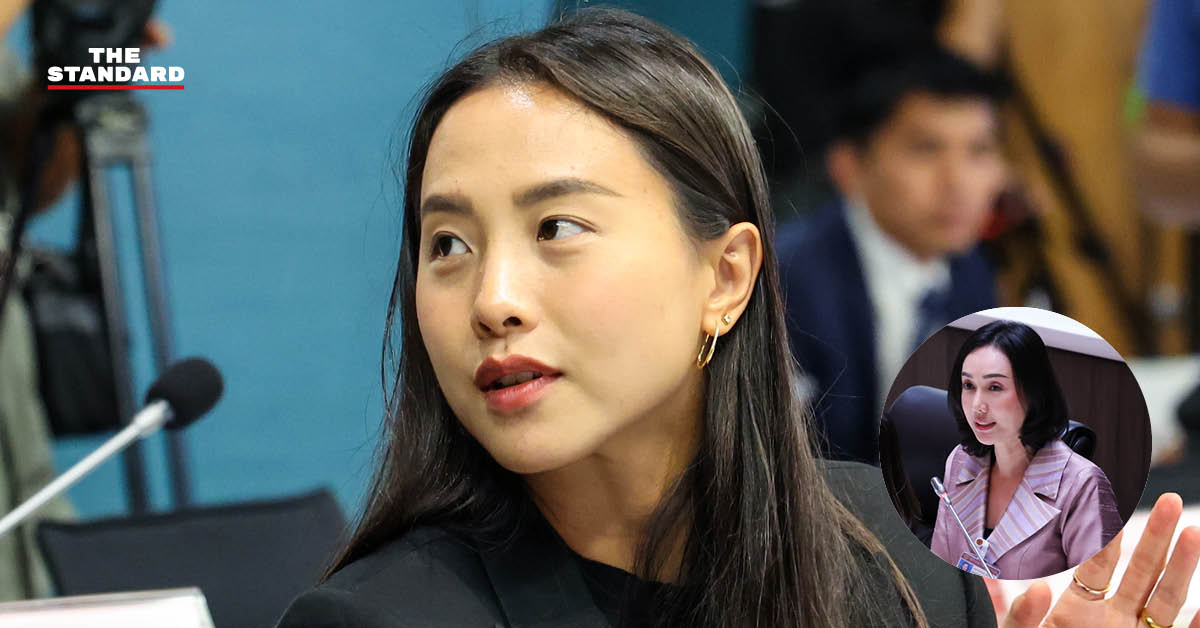 ภาพห้องประชุมกรรมาธิการงบประมาณ ที่สมาชิกทยอยเดินออก หลังนับองค์ประชุมไม่ครบ