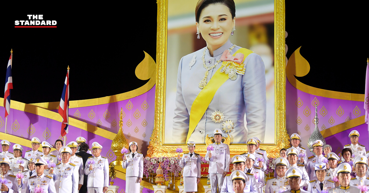 จุดเทียนถวายพระพรพระราชินี