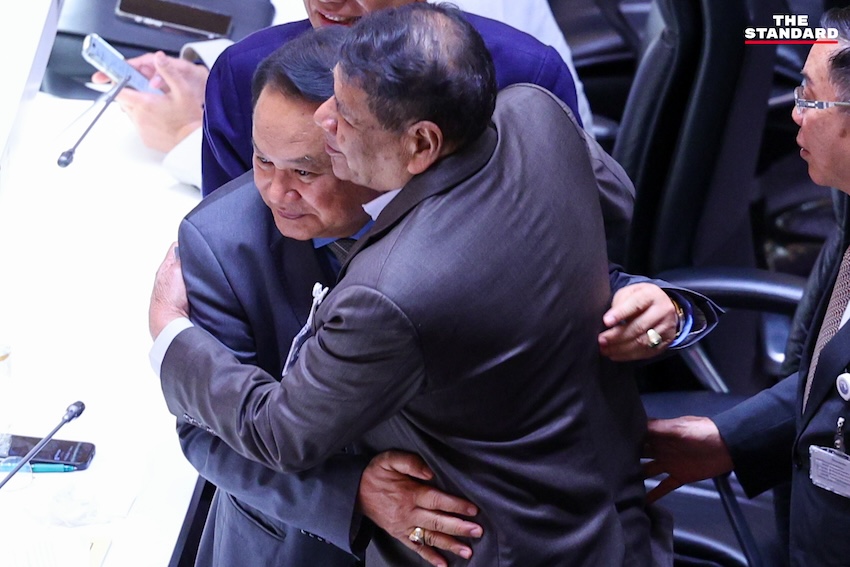 ฉลาด ขามช่วง รองประธานสภาคนที่ 2 พรรคเพื่อไทย