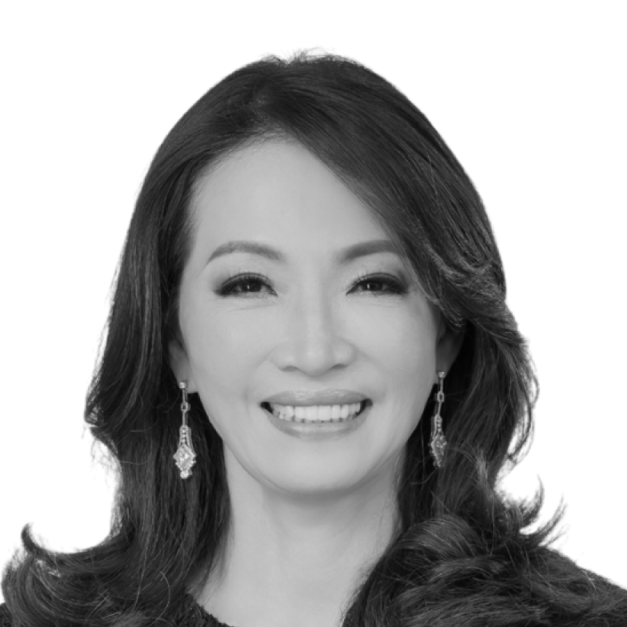 จรีพร จารุกรสกุล