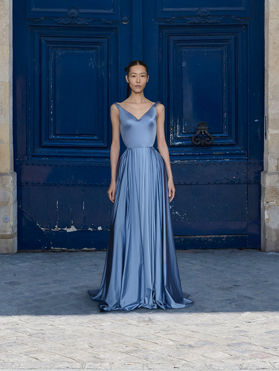 ลุคจากคอลเล็กชัน Balenciaga 54th Couture ที่ถ่ายตามสถานที่สำคัญในกรุงปารีส ส่งท้ายยุคของ Demna อย่างสง่างาม