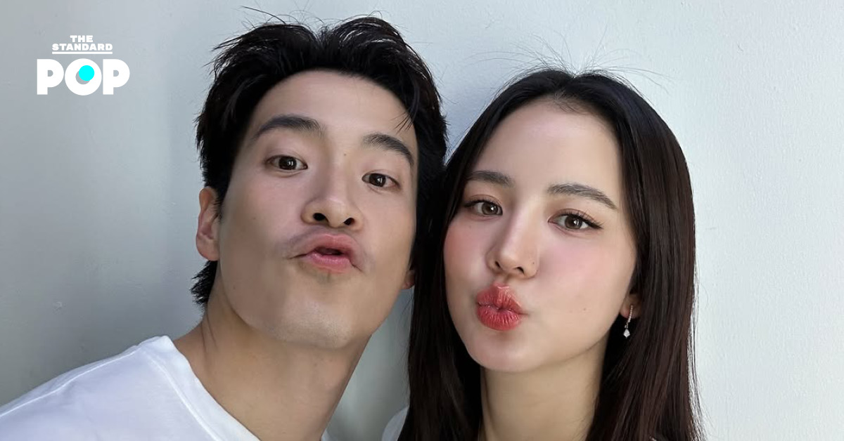 โบว์ เมลดา ให้สัมภาษณ์คู่กับอาเล็ก ธีรเดช พร้อมฝากดูแลแฟนหนุ่มระหว่างไปเรียนลอนดอน