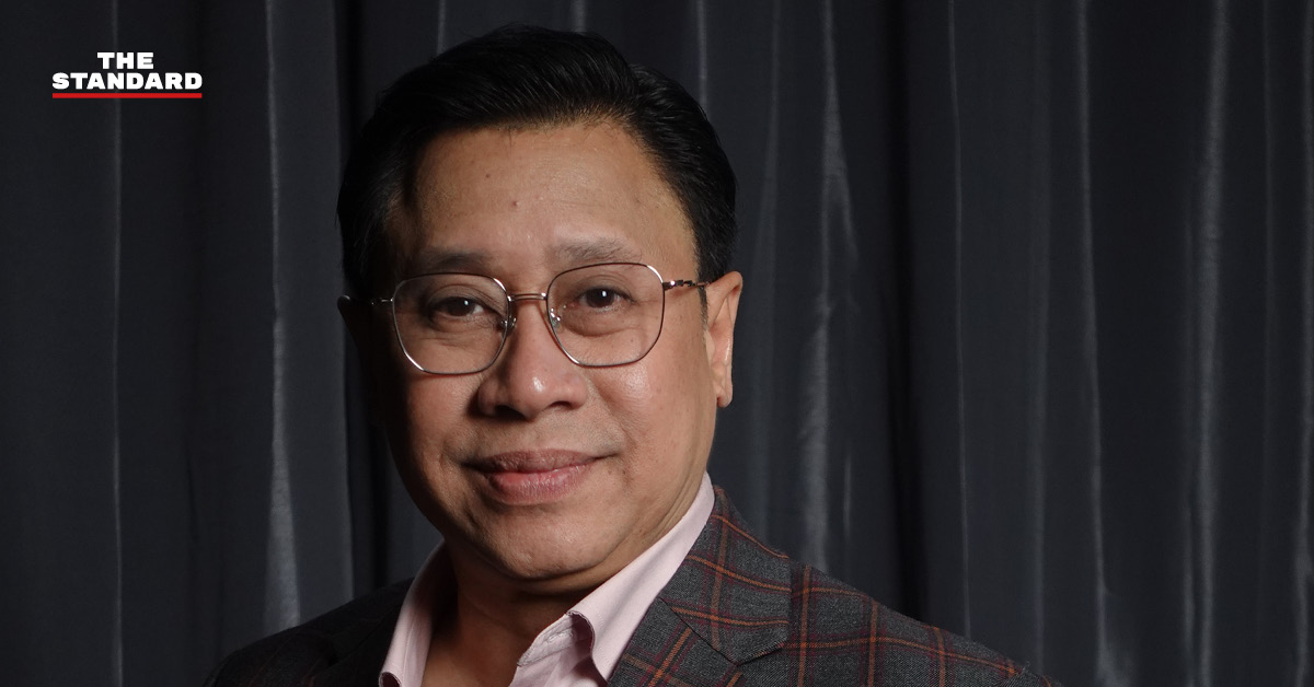 จักรภพ เพ็ญแข แถลงชี้แจงกรณีโพสต์ว่าที่โฆษกรัฐบาลผ่าน Facebook