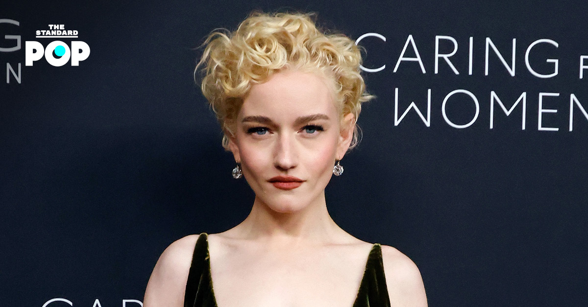 julia-garner-silver-surfer