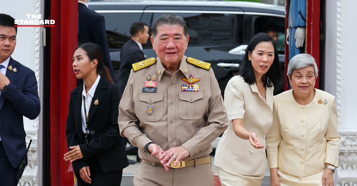 ภูมิธรรม เวชยชัย เข้าเฝ้าสมเด็จพระสังฆราช ณ วัดราชบพิธฯ เพื่อถวายเครื่องสักการะและหารือเรื่อง กฎหมายสงฆ์