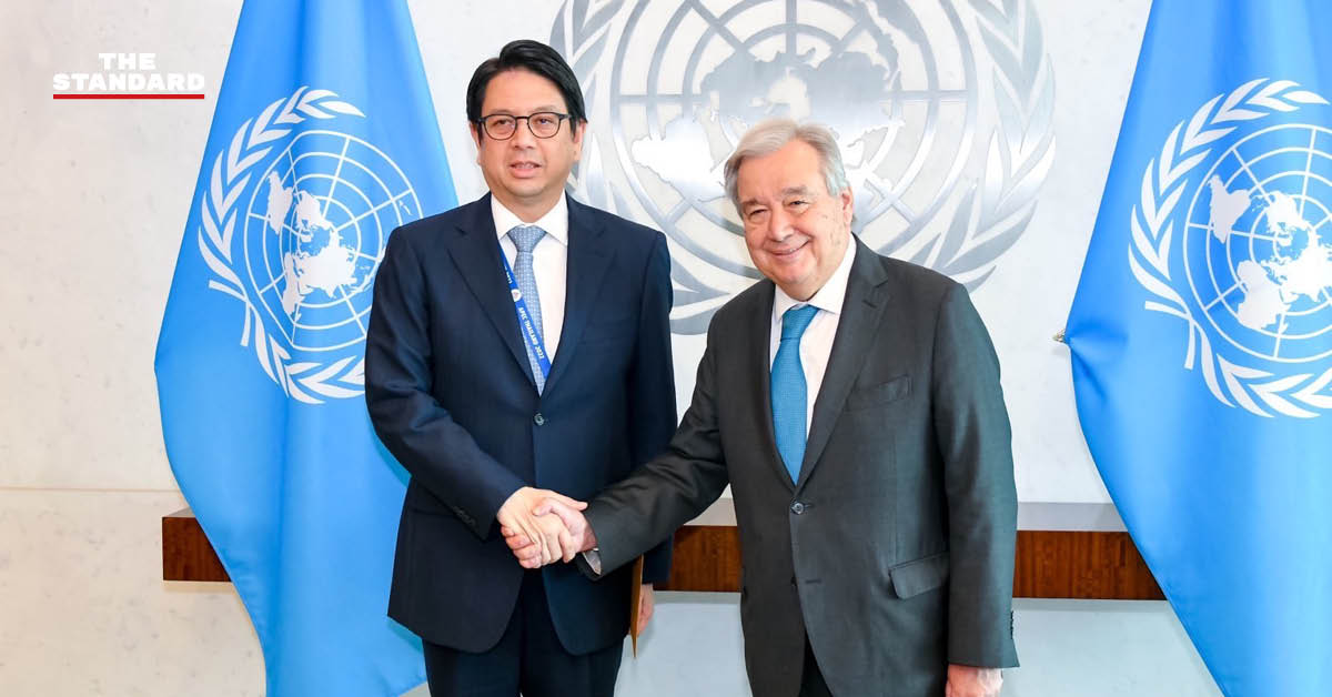 ภาพทูตไทยยื่นจดหมายถึงสหประชาชาติ ปมความขัดแย้งชายแดนไทย-กัมพูชา