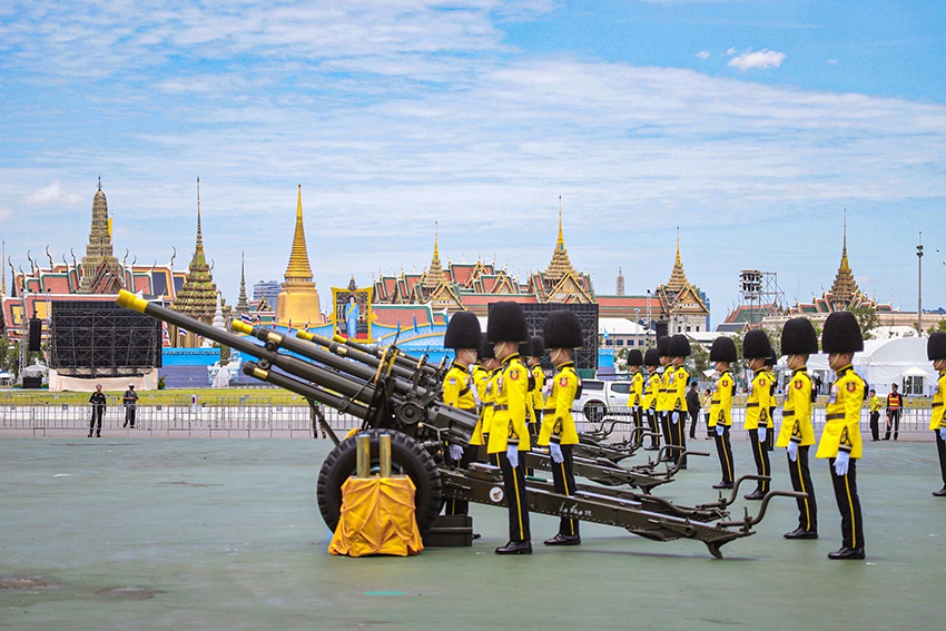  ยิงสลุตหลวง วันแม่แห่งชาติ