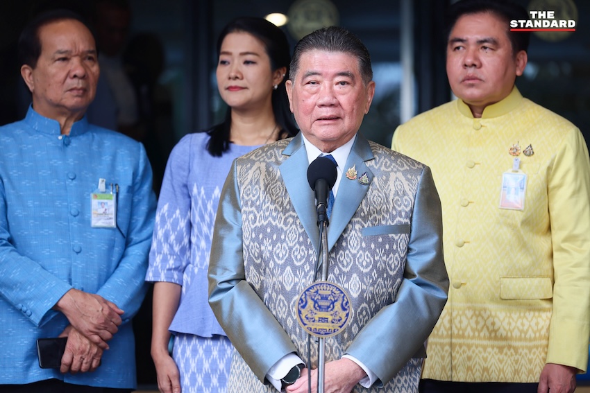 การประชุม ครม. นัดพิเศษ