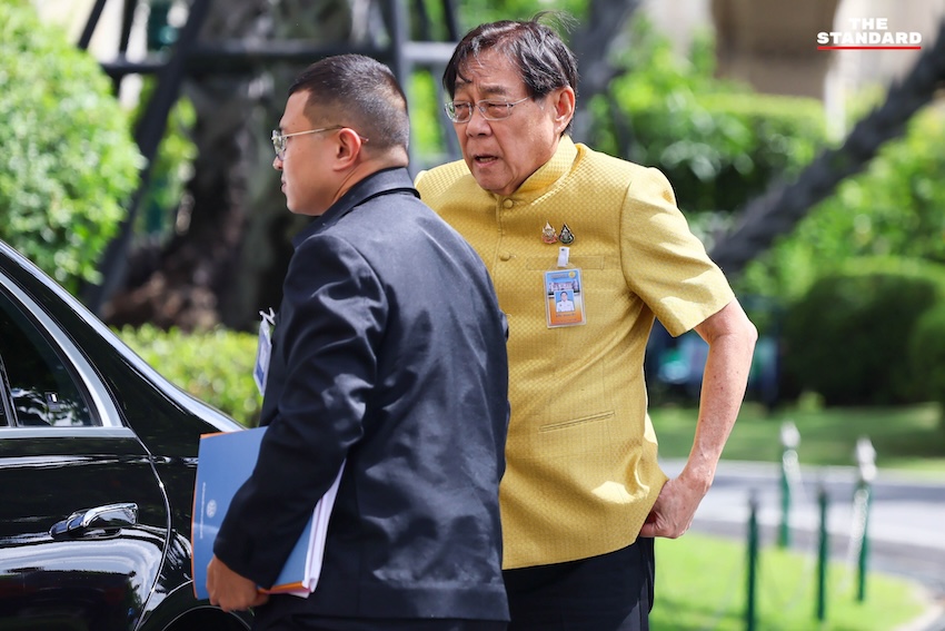 การประชุม ครม. นัดพิเศษ