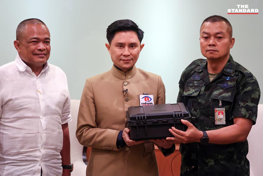 แม่ทัพภาค 2 รับมอบโดรน