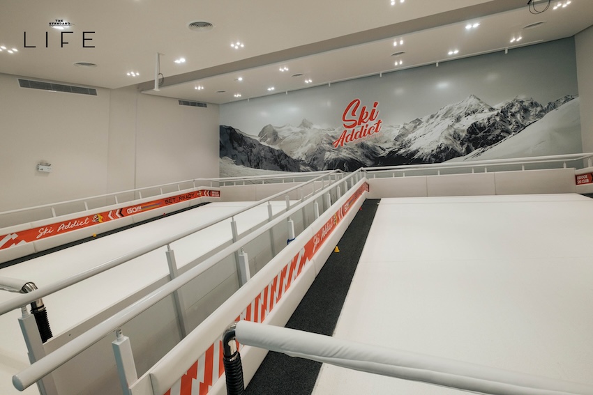 อินดอร์สกีคลับ Ski Addict ในกรุงเทพฯ