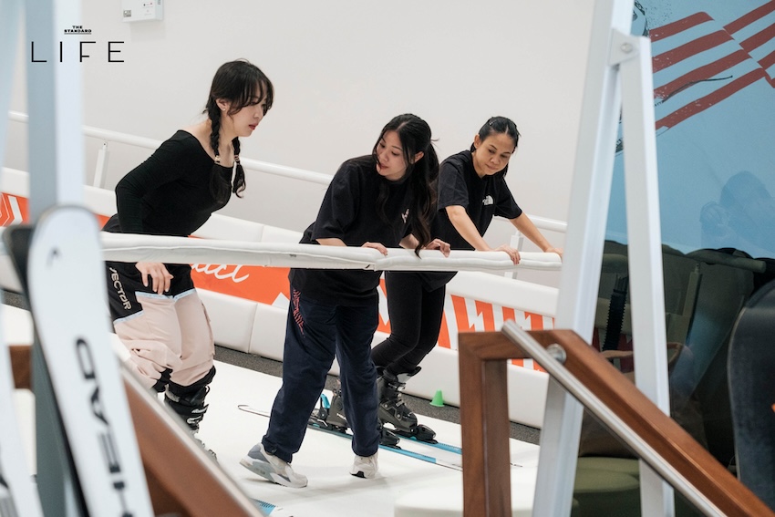 อินดอร์สกีคลับ Ski Addict ในกรุงเทพฯ