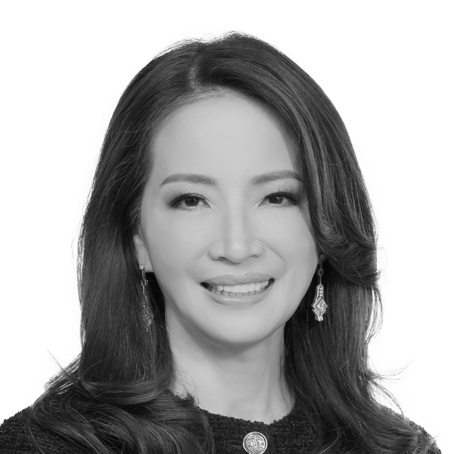จรีพร จารุกรสกุล