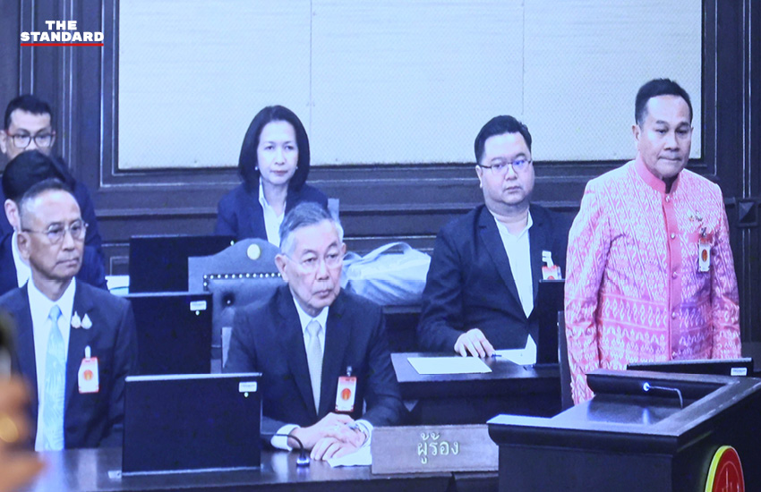 แพทองธาร ชินวัตร อายุครบ 39 ปี เดินทางเข้าศาลรัฐธรรมนูญ
