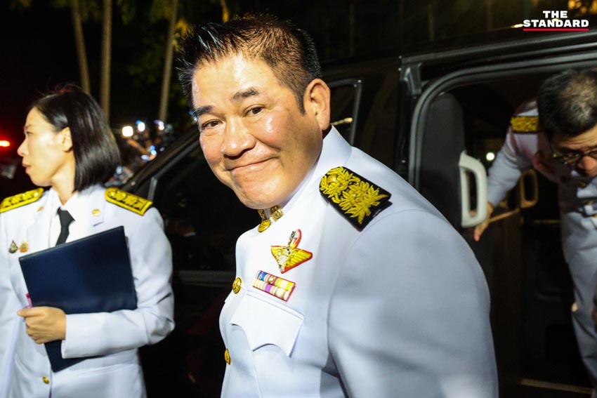 อนุทิน ชาญวีรกูล นายกรัฐมนตรี น้ำตาคลอด้วยความปลื้มปิติ