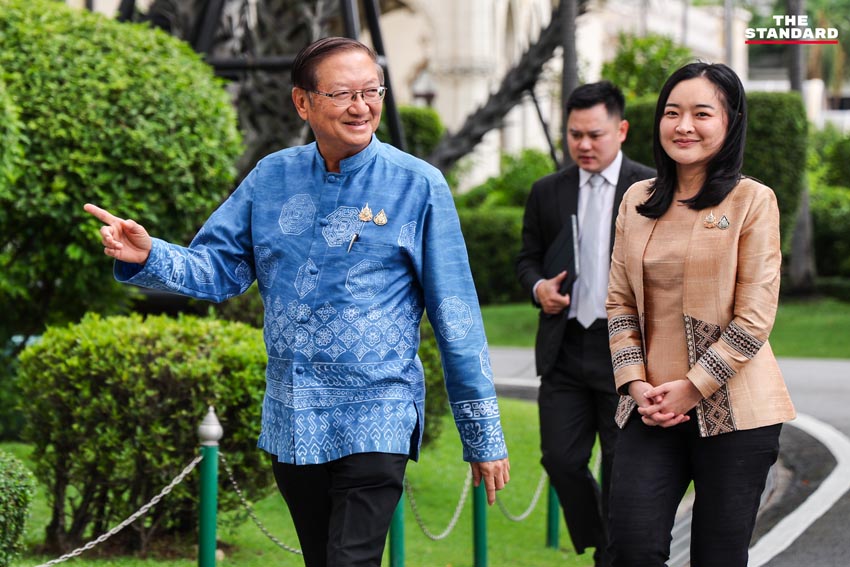 ประชุม ครม. เพื่อไทยนัดสุดท้าย