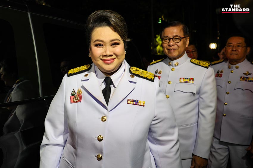  อนุทิน ชาญวีรกูล นายกรัฐมนตรี น้ำตาคลอด้วยความปลื้มปิติ