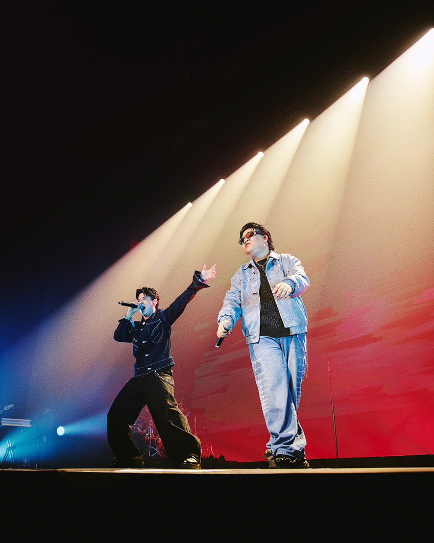 MIRRR DAYDREAMING THE 1ST CONCERT