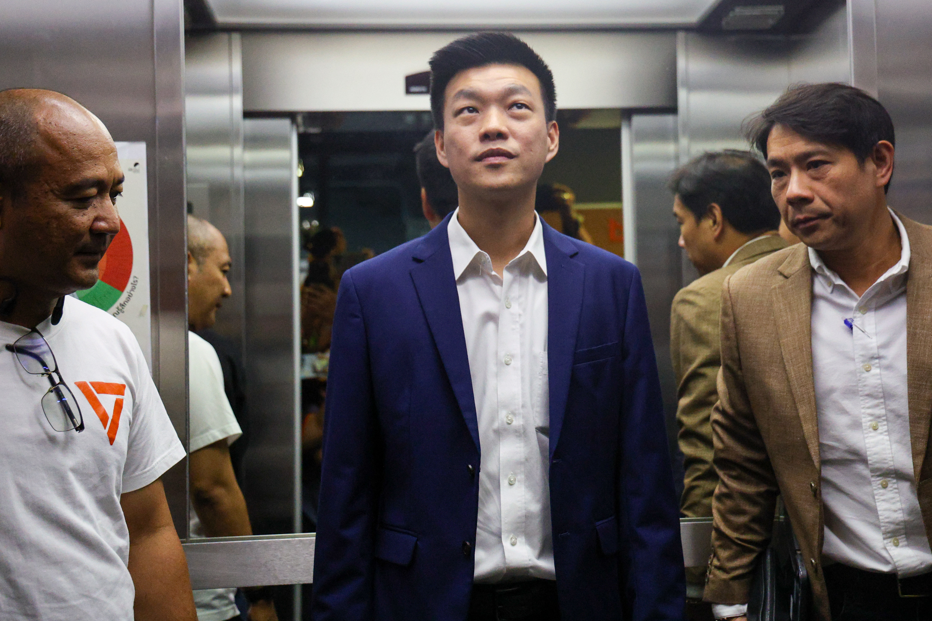 ณัฐพงษ์ เรืองปัญญาวุฒิ หัวหน้าพรรคประชาชน 