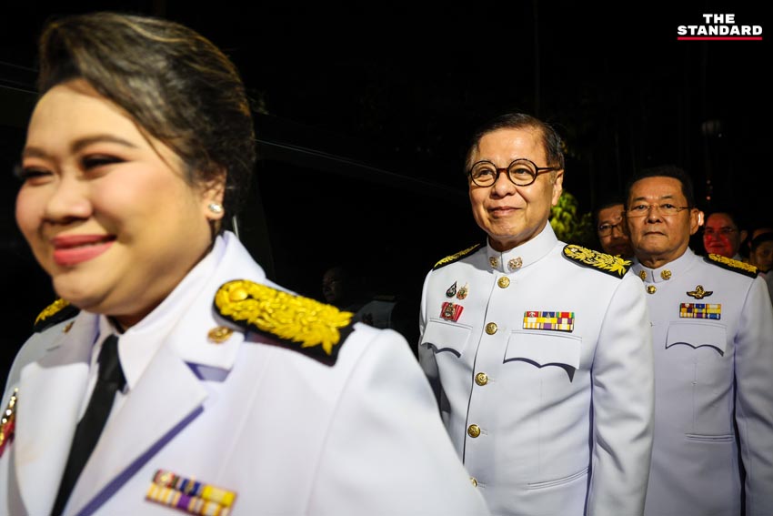  อนุทิน ชาญวีรกูล นายกรัฐมนตรี น้ำตาคลอด้วยความปลื้มปิติ