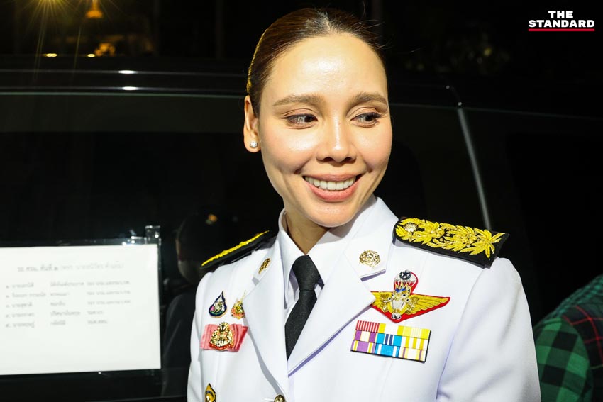  อนุทิน ชาญวีรกูล นายกรัฐมนตรี น้ำตาคลอด้วยความปลื้มปิติ