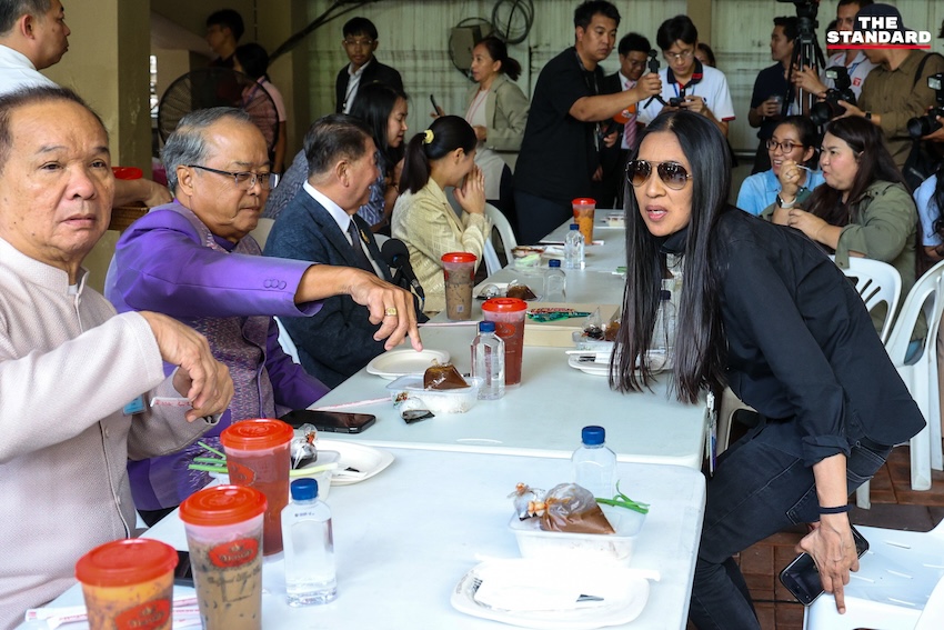 'ภูมิธรรม​-ชูศักดิ์​-จิราพร​' ร่วมรับประทาน​อาหารสื่อทำเนียบ