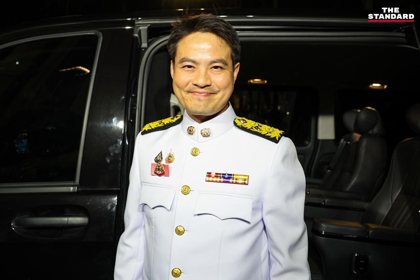  อนุทิน ชาญวีรกูล นายกรัฐมนตรี น้ำตาคลอด้วยความปลื้มปิติ