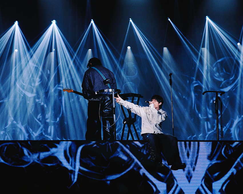 MIRRR DAYDREAMING THE 1ST CONCERT
