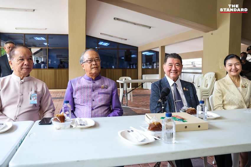 'ภูมิธรรม​-ชูศักดิ์​-จิราพร​' ร่วมรับประทาน​อาหารสื่อทำเนียบ