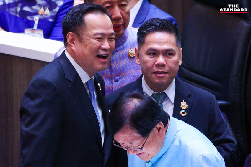 การประชุมสภาฯ โหวตนายกฯ