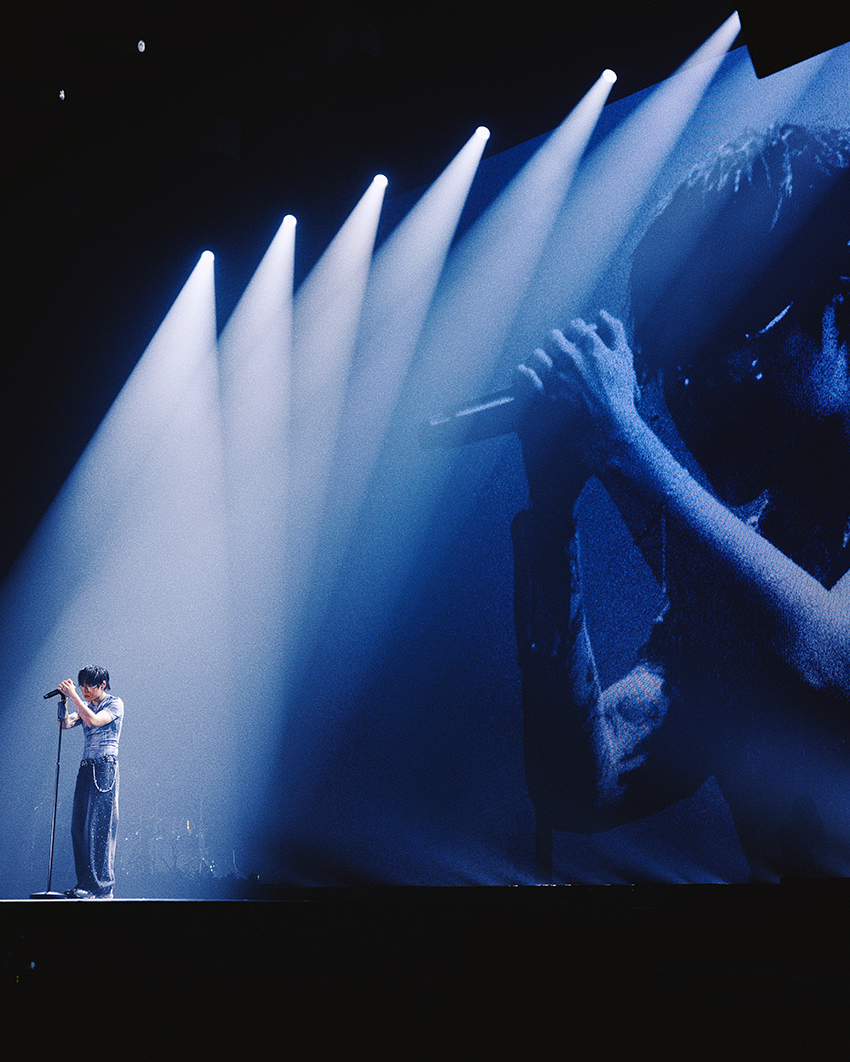 MIRRR DAYDREAMING THE 1ST CONCERT