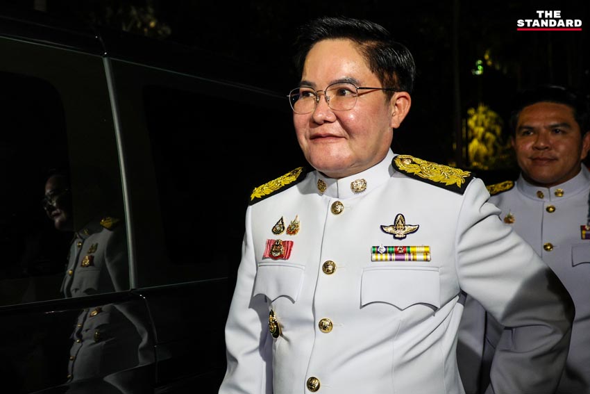  อนุทิน ชาญวีรกูล นายกรัฐมนตรี น้ำตาคลอด้วยความปลื้มปิติ