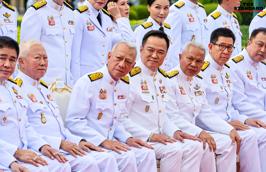 เปิดภาพ ‘ครม.อนุทิน 1’ หน้าตึกไทยคู่ฟ้า 
