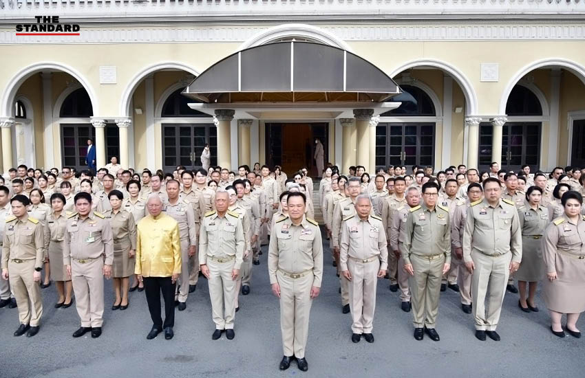  อนุทิน ชาญวีรกูล วันพระราชทานธงชาติไทย 
