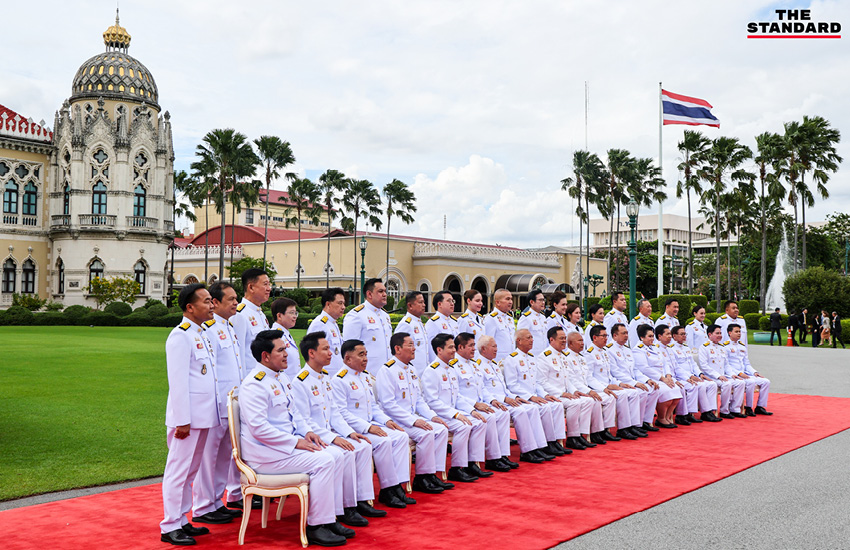เปิดภาพ ‘ครม.อนุทิน 1’ หน้าตึกไทยคู่ฟ้า 