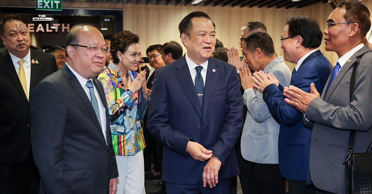 อนุทิน ชาญวีรกูล นายกรัฐมนตรี นำทีมเศรษฐกิจเข้าหารือภาคเอกชน