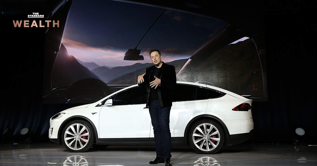 อีลอน มัสก์ ประธานเจ้าหน้าที่บริหาร Tesla ขณะเข้าร่วมประชุมบอร์ด