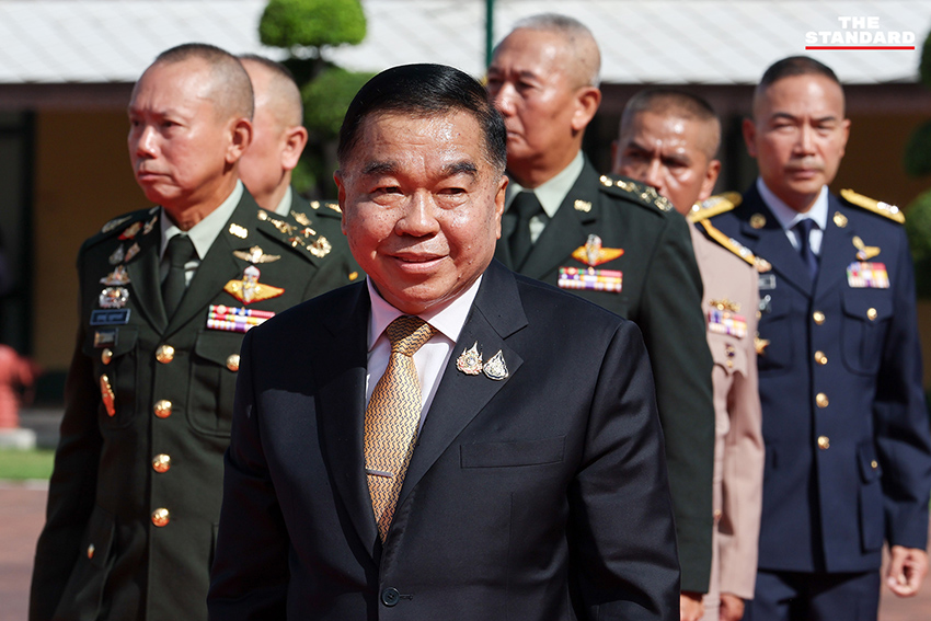 พล.อ. ณัฐพล นาคพาณิชย์ ในพิธีต้อนรับที่กระทรวงกลาโหม