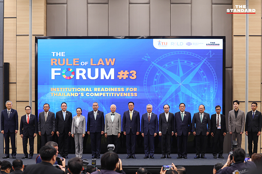 อนุทิน ชาญวีรกูล นายกรัฐมนตรีและรัฐมนตรีว่าการกระทรวงมหาดไทย ขณะกล่าวปาฐกถาที่ TIJ
