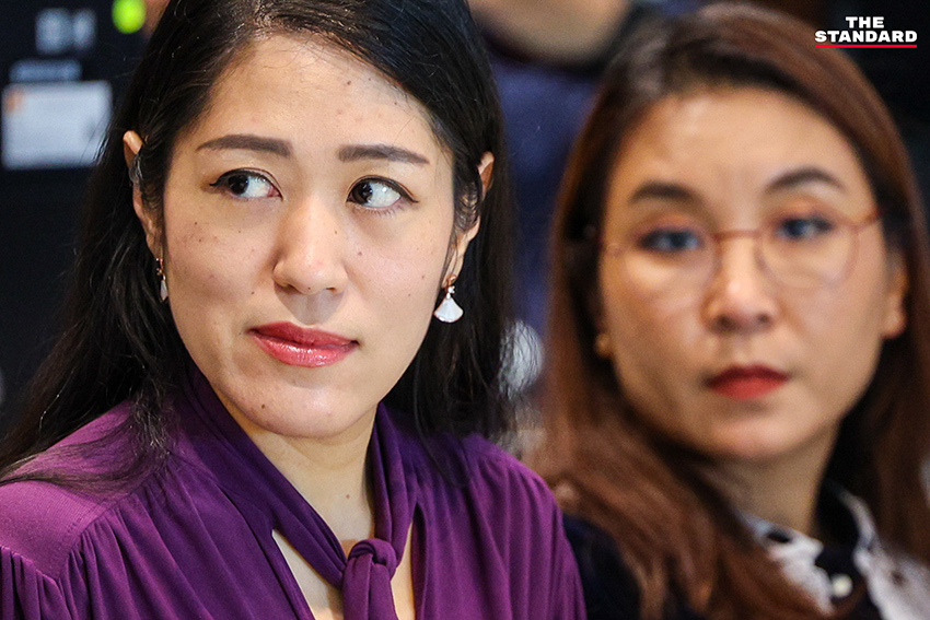 รังสิมันต์ โรม ขณะเป็นประธานในการประชุมกรรมาธิการ

