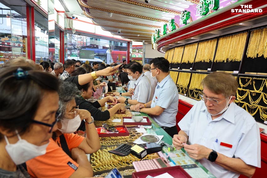 เยาวราชคึกคัก! ประชาชนแห่ 'ซื้อทองคำ'