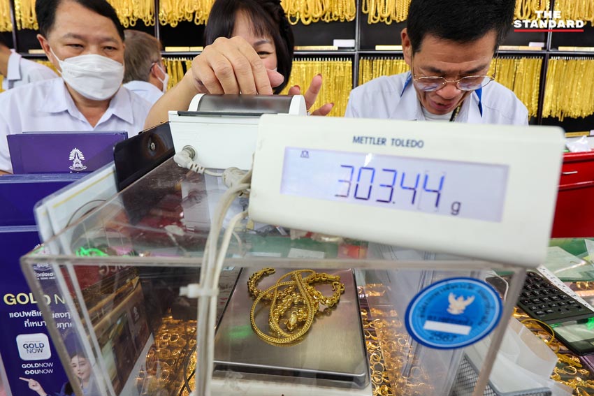 เยาวราชคึกคัก! ประชาชนแห่ 'ซื้อทองคำ'