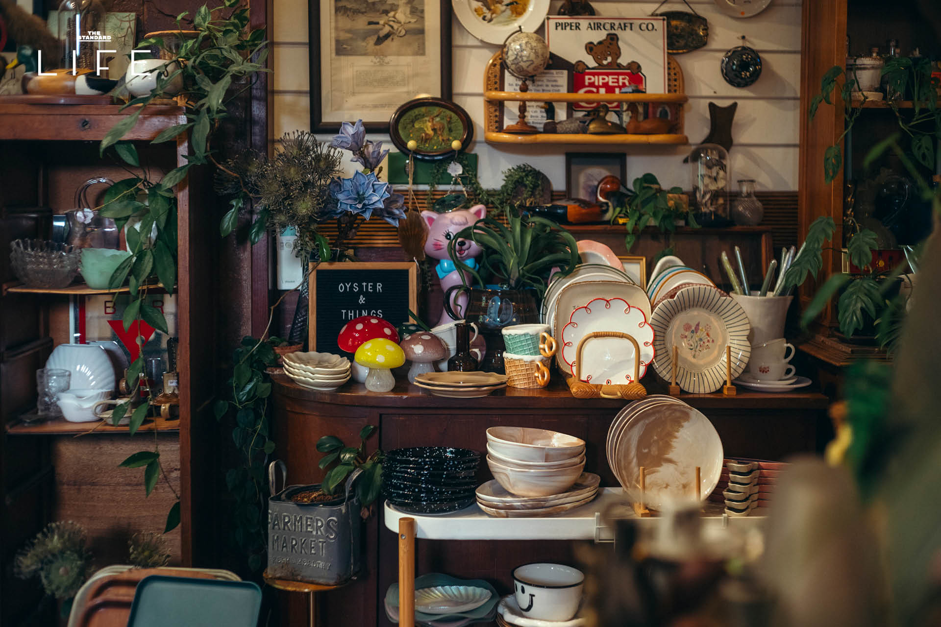 Oyster & Things สุขุมวิท 36 ร้านของแต่งบ้านวินเทจ