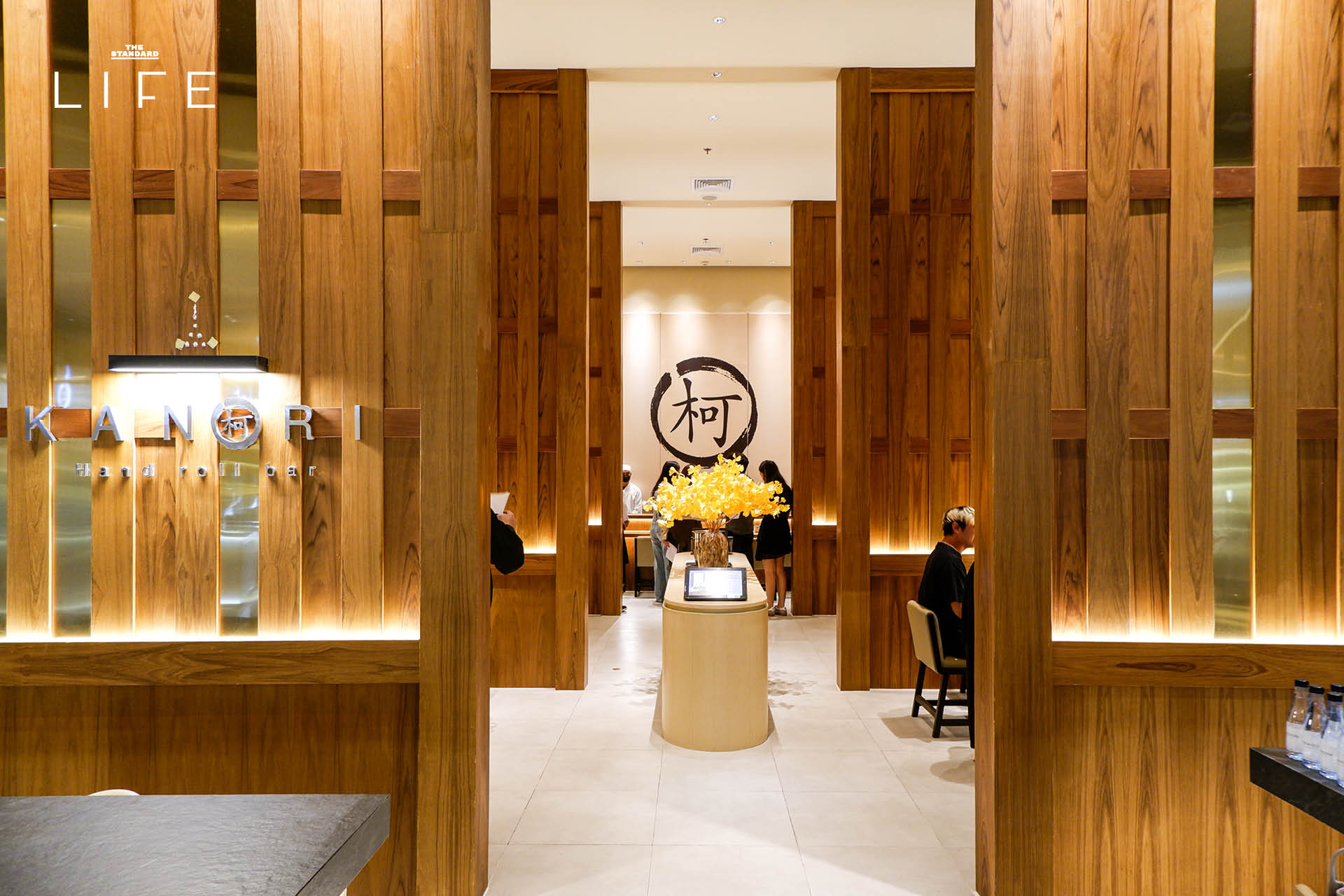KANORI Hand roll bar สาขาใหม่ กับเมนูโรลสำเร็จรูปให้ม้วนกินเอง