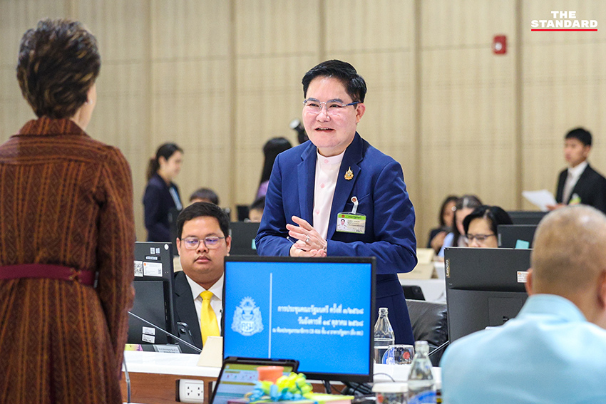 นายกฯอนุทิน นำประชุม ครม. ขอบคุณทีมรัฐมนตรีลงพื้นที่ดูแลประชาชน ตั้ง เอกนิติ เป็นประธานคณะทำงานยุทธศาสตร์เจรจาการค้ากับสหรัฐฯ 12